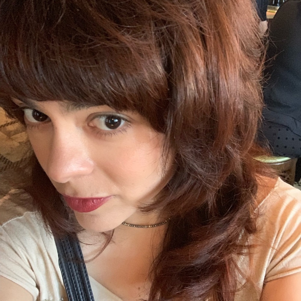 Meet your Posher, Jennifer